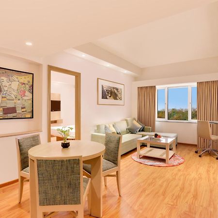 הינג'וואדי Lemon Tree Hotel Hinjewadi Pune מראה חיצוני תמונה