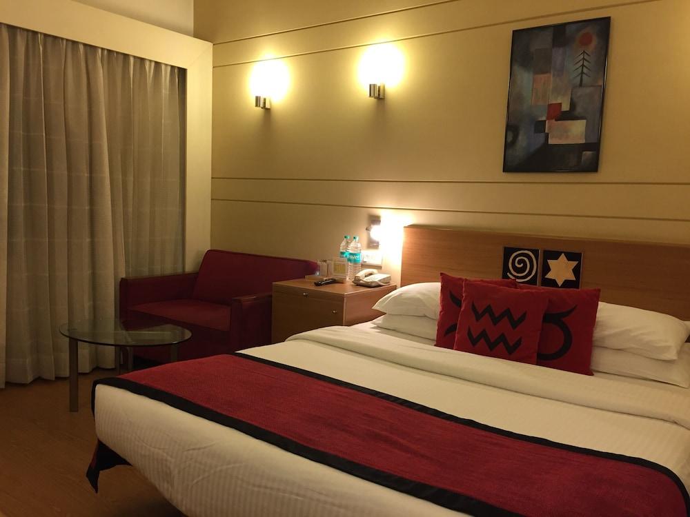 הינג'וואדי Lemon Tree Hotel Hinjewadi Pune מראה חיצוני תמונה