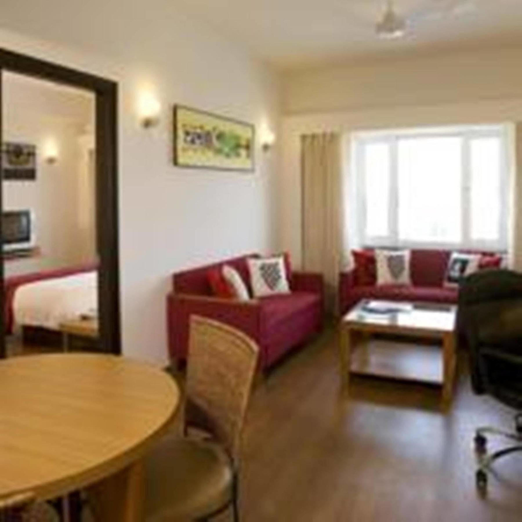 הינג'וואדי Lemon Tree Hotel Hinjewadi Pune מראה חיצוני תמונה