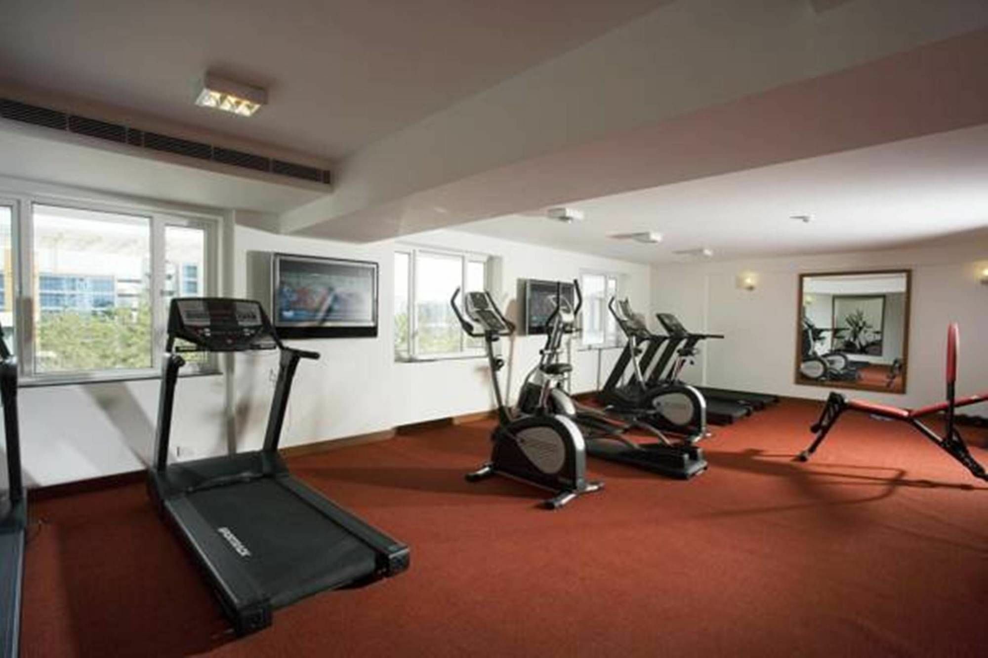 הינג'וואדי Lemon Tree Hotel Hinjewadi Pune מראה חיצוני תמונה