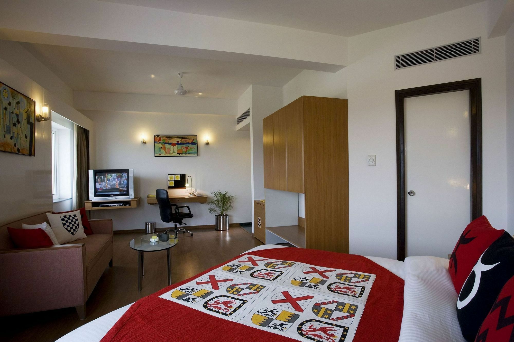 הינג'וואדי Lemon Tree Hotel Hinjewadi Pune מראה חיצוני תמונה